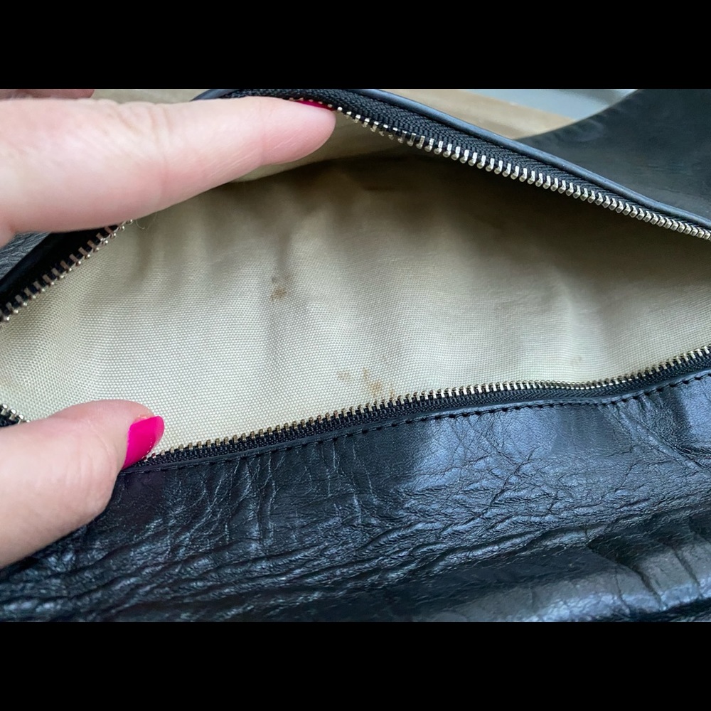 Authentic Tory Burch Reva  Clutch - Picture 7 of 9